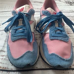 New Balance Pink and Blue Athletic Shoes Size 6.5